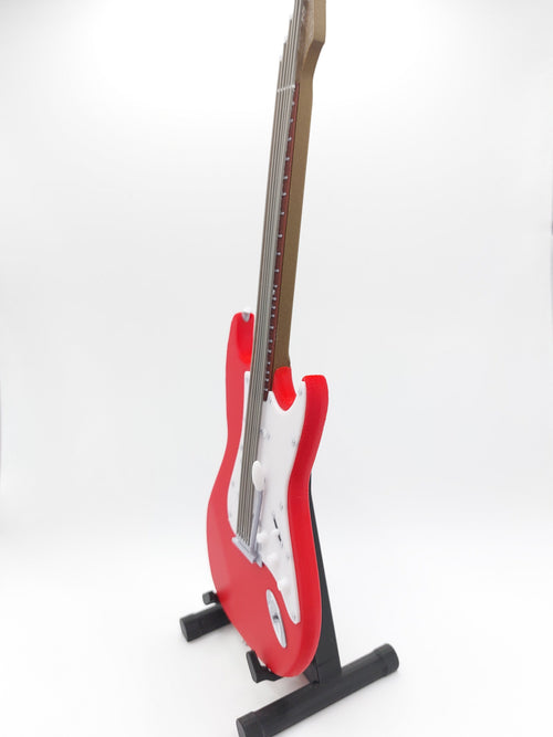 Miniatur E-Gitarre mit Gitarrenständer im Maßstab 1:4