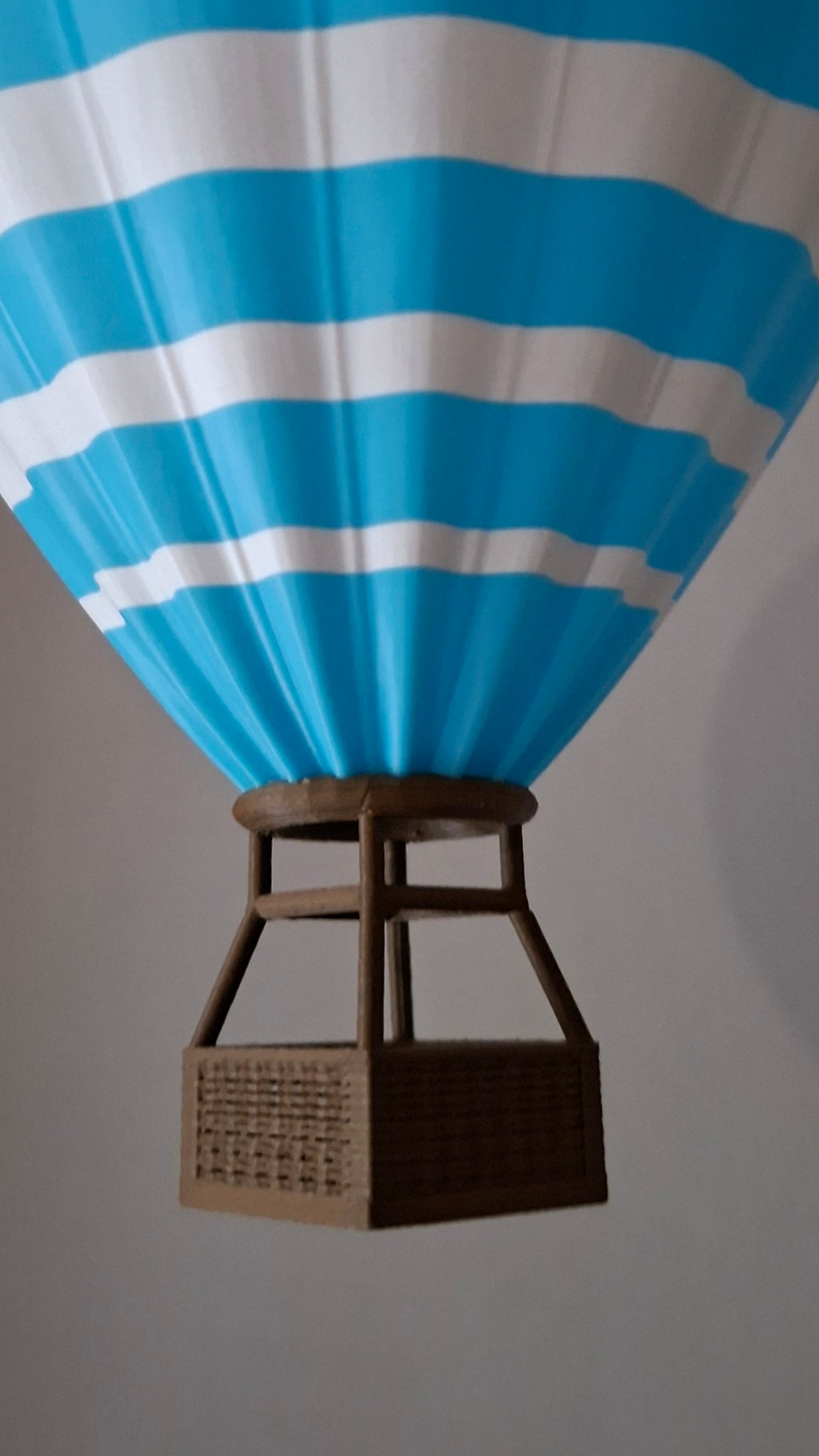 Heißluftballon Maßstab 1:87 3D-Gedruckt, Höhe 22cm